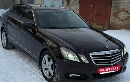 Mercedes-Benz E-Класс, 2009 год, 1 500 000 рублей, 2 фотография