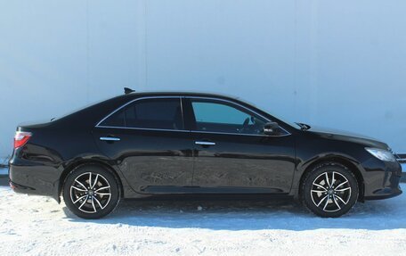 Toyota Camry, 2017 год, 2 369 000 рублей, 4 фотография