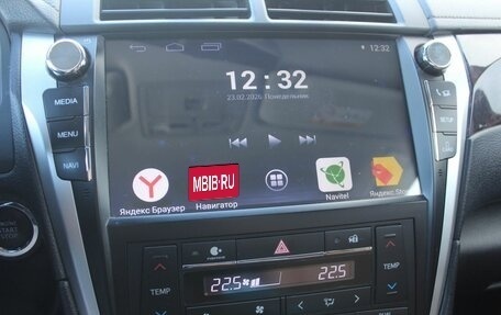 Toyota Camry, 2017 год, 2 369 000 рублей, 16 фотография