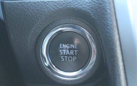 Toyota Camry, 2017 год, 2 369 000 рублей, 19 фотография