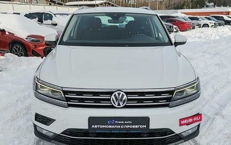 Volkswagen Tiguan II, 2017 год, 1 989 000 рублей, 2 фотография