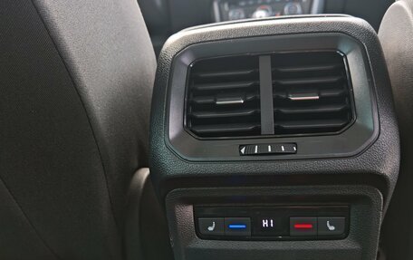 Volkswagen Tiguan II, 2017 год, 1 989 000 рублей, 18 фотография