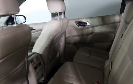 Nissan Pathfinder, 2015 год, 1 999 990 рублей, 25 фотография