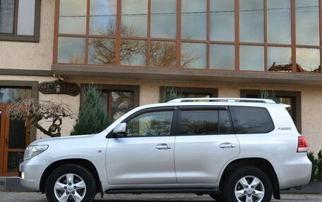 Toyota Land Cruiser 200, 2011 год, 3 100 000 рублей, 7 фотография