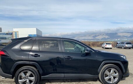 Toyota RAV4, 2020 год, 3 500 000 рублей, 2 фотография