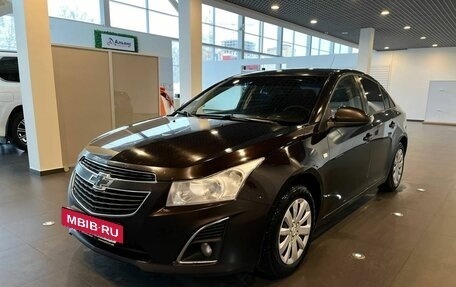 Chevrolet Cruze II, 2013 год, 571 000 рублей, 6 фотография