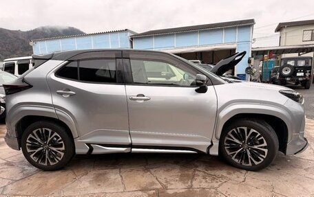 Toyota Yaris Cross, 2022 год, 1 451 000 рублей, 4 фотография
