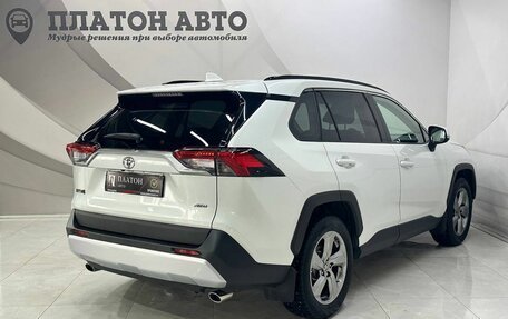 Toyota RAV4, 2019 год, 2 799 000 рублей, 5 фотография