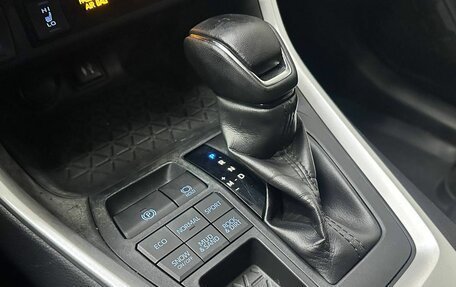 Toyota RAV4, 2019 год, 2 799 000 рублей, 15 фотография