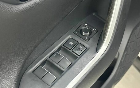 Toyota RAV4, 2019 год, 2 799 000 рублей, 16 фотография