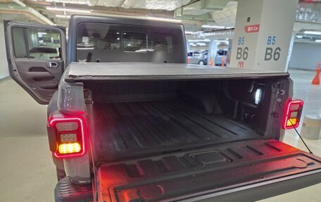 Jeep Gladiator, 2023 год, 5 550 000 рублей, 8 фотография