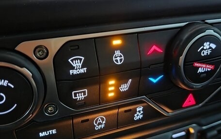 Jeep Gladiator, 2023 год, 5 550 000 рублей, 14 фотография