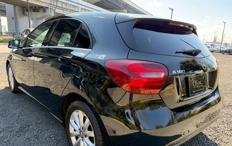 Mercedes-Benz A-Класс, 2016 год, 1 300 000 рублей, 5 фотография