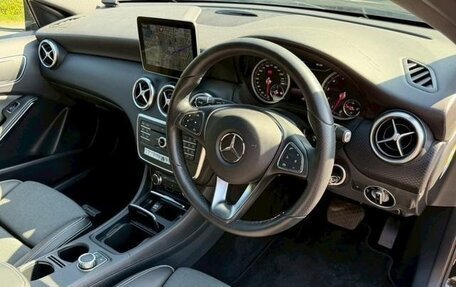 Mercedes-Benz A-Класс, 2016 год, 1 300 000 рублей, 19 фотография