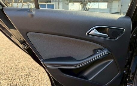 Mercedes-Benz A-Класс, 2016 год, 1 300 000 рублей, 36 фотография