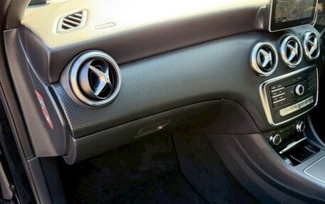 Mercedes-Benz A-Класс, 2016 год, 1 300 000 рублей, 40 фотография