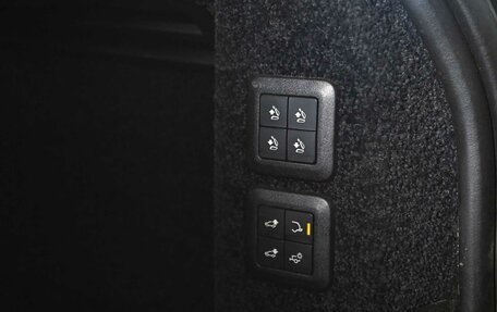 Land Rover Range Rover IV рестайлинг, 2018 год, 4 900 000 рублей, 15 фотография