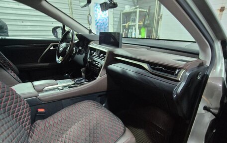 Lexus RX IV рестайлинг, 2022 год, 5 890 000 рублей, 9 фотография