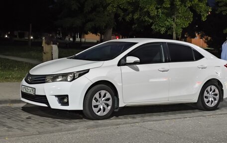 Toyota Corolla, 2014 год, 1 100 000 рублей, 4 фотография
