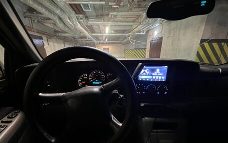 Chevrolet Tahoe II, 2002 год, 950 000 рублей, 33 фотография