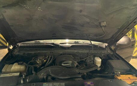 Chevrolet Tahoe II, 2002 год, 950 000 рублей, 34 фотография