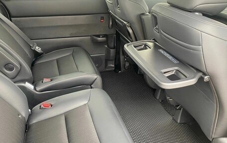 Honda Stepwgn, 2023 год, 2 500 000 рублей, 10 фотография