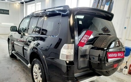 Mitsubishi Pajero IV, 2011 год, 1 950 000 рублей, 3 фотография