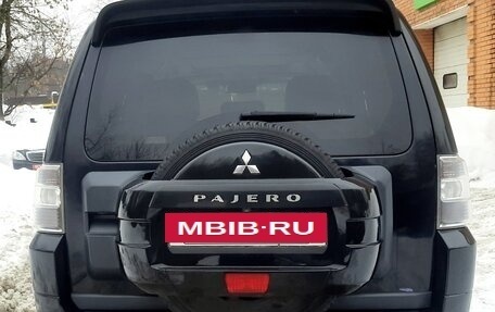 Mitsubishi Pajero IV, 2011 год, 1 950 000 рублей, 2 фотография