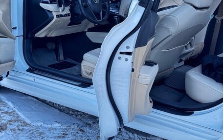 Toyota Camry, 2021 год, 2 900 000 рублей, 3 фотография