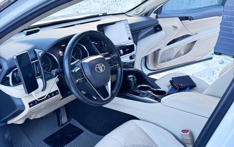 Toyota Camry, 2021 год, 2 900 000 рублей, 5 фотография