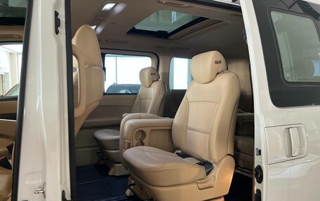 Hyundai Grand Starex Grand Starex I рестайлинг 2, 2020 год, 4 494 000 рублей, 11 фотография