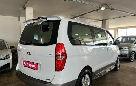 Hyundai Grand Starex Grand Starex I рестайлинг 2, 2020 год, 4 494 000 рублей, 6 фотография