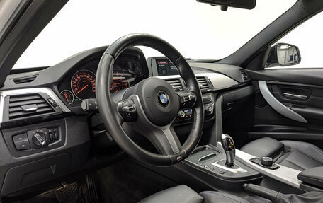 BMW 3 серия, 2018 год, 2 999 000 рублей, 15 фотография