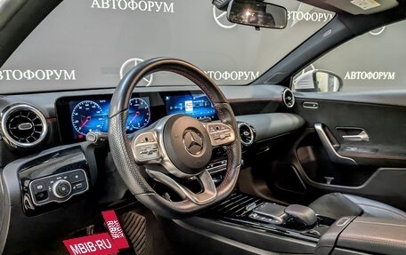 Mercedes-Benz A-Класс, 2020 год, 2 755 000 рублей, 14 фотография