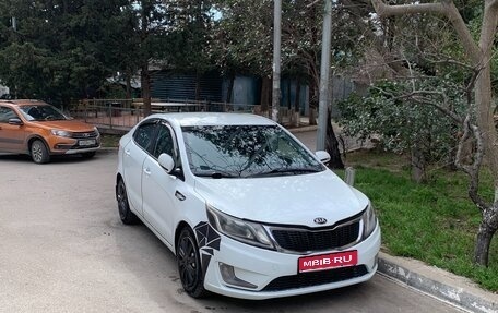 KIA Rio III рестайлинг, 2013 год, 900 000 рублей, 1 фотография