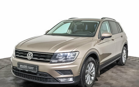 Volkswagen Tiguan II, 2017 год, 1 990 000 рублей, 1 фотография