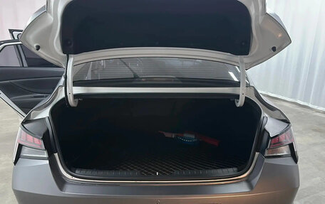 Hyundai Elantra, 2022 год, 1 300 000 рублей, 9 фотография