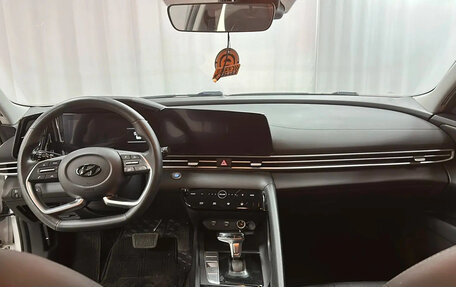 Hyundai Elantra, 2022 год, 1 300 000 рублей, 5 фотография