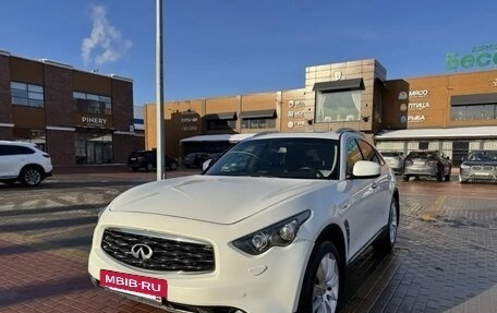 Infiniti FX II, 2010 год, 1 950 000 рублей, 2 фотография