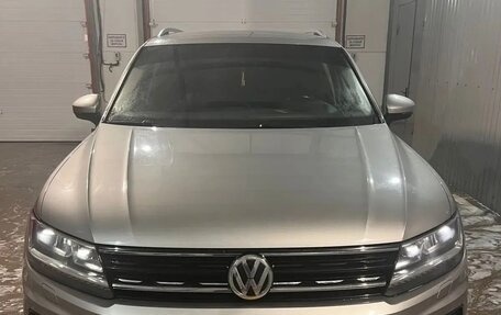 Volkswagen Tiguan II, 2017 год, 2 000 000 рублей, 6 фотография