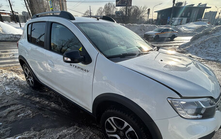 Renault Sandero II рестайлинг, 2022 год, 1 240 000 рублей, 3 фотография