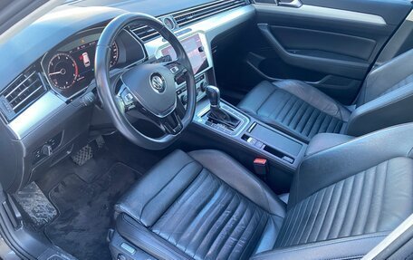 Volkswagen Passat B8 рестайлинг, 2018 год, 1 695 000 рублей, 9 фотография