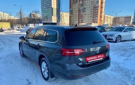 Volkswagen Passat B8 рестайлинг, 2018 год, 1 695 000 рублей, 3 фотография