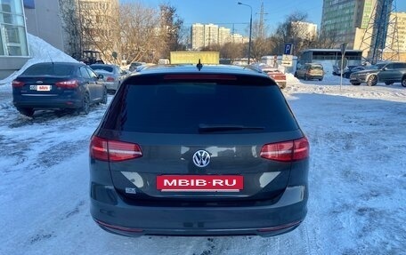 Volkswagen Passat B8 рестайлинг, 2018 год, 1 695 000 рублей, 8 фотография