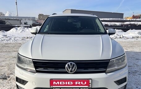 Volkswagen Tiguan II, 2018 год, 1 750 000 рублей, 2 фотография