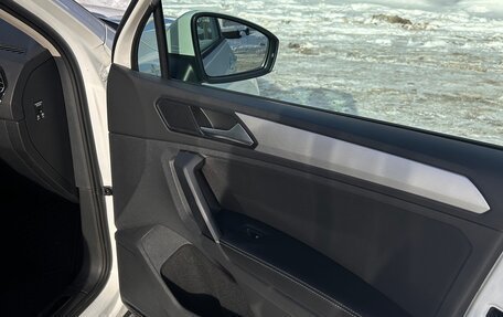 Volkswagen Tiguan II, 2018 год, 1 750 000 рублей, 13 фотография