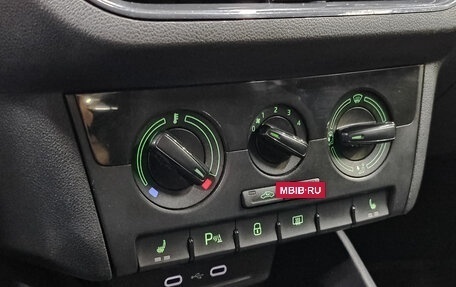 Skoda Rapid II, 2021 год, 1 390 000 рублей, 25 фотография