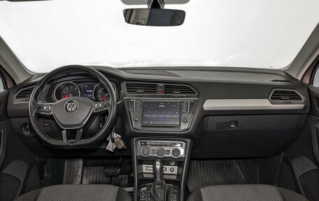 Volkswagen Tiguan II, 2017 год, 1 990 000 рублей, 14 фотография