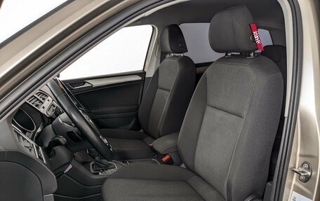 Volkswagen Tiguan II, 2017 год, 1 990 000 рублей, 20 фотография