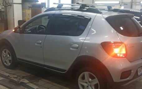 Renault Sandero II рестайлинг, 2017 год, 1 090 000 рублей, 5 фотография